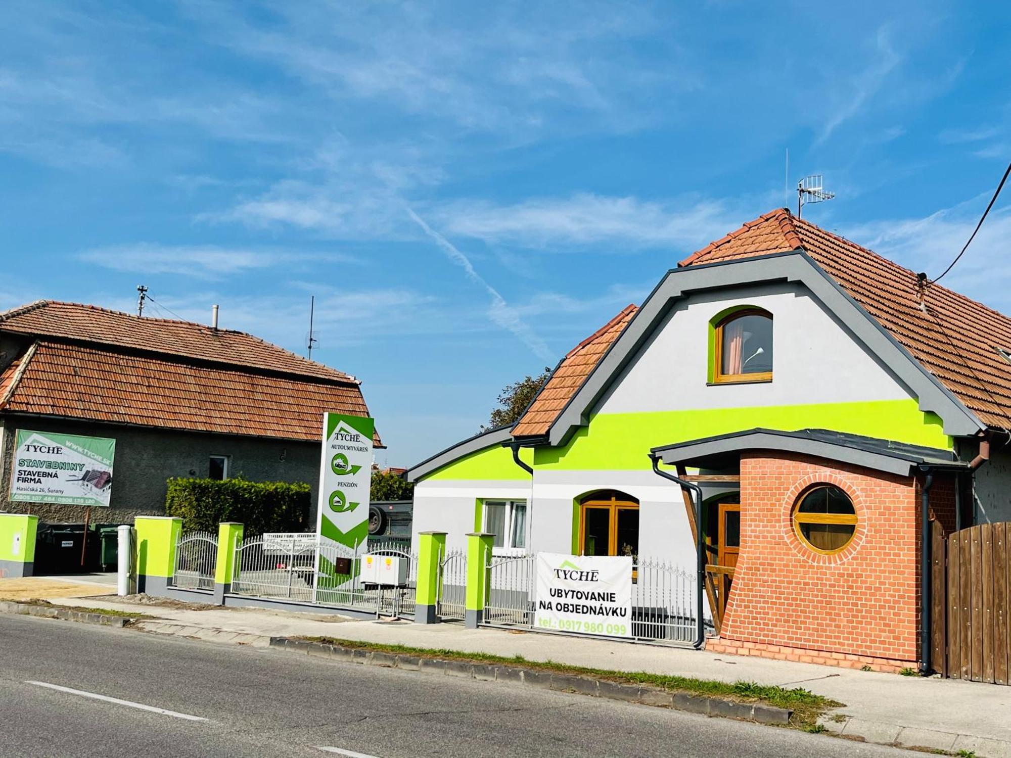 Penzion Tyche Surany Exterior foto